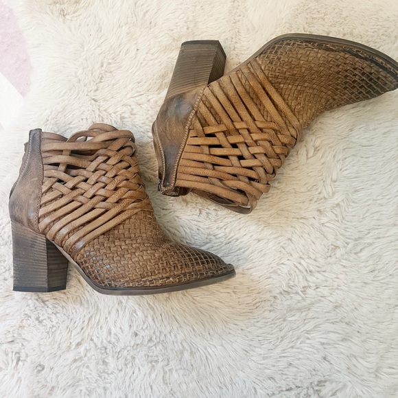 Sundance Shoes - 8.5 Sundance Braided Booties